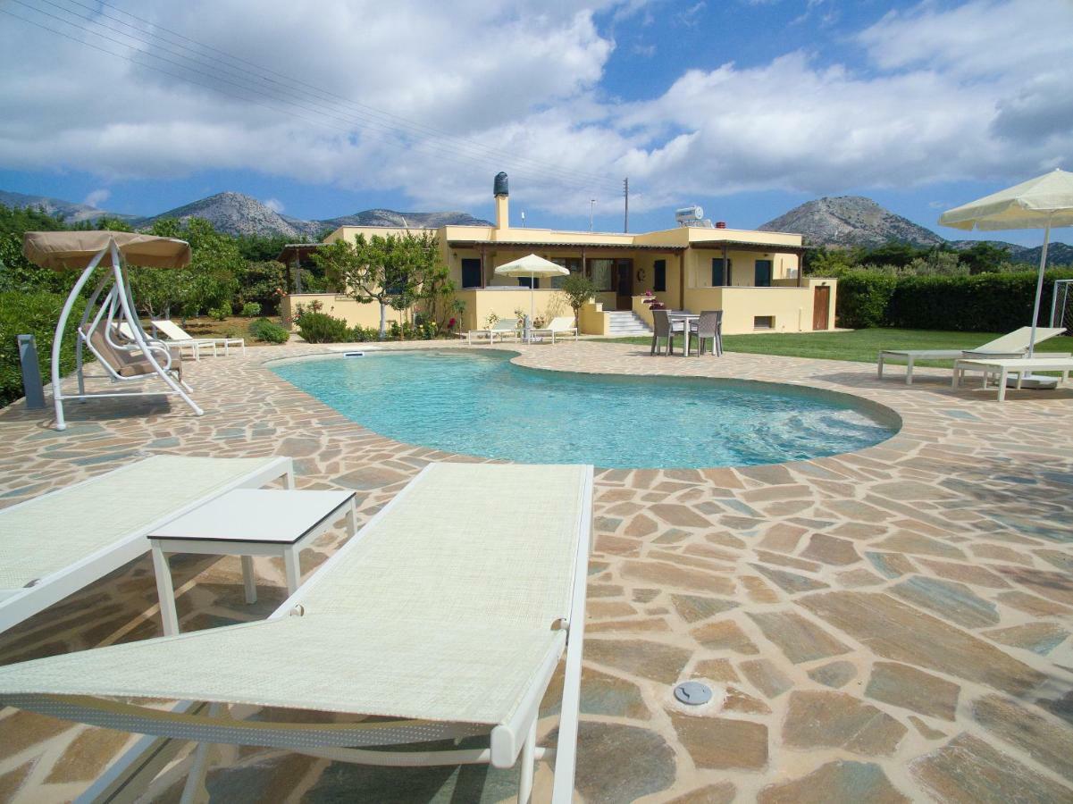 Naxos Cottage Káto Sangríon エクステリア 写真